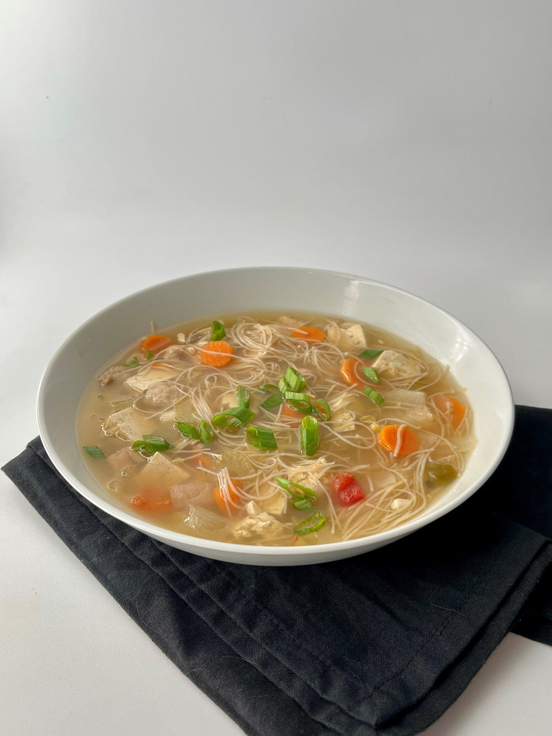 Prêt-à-manger - Soupe repas asiatique poulet et tofu (500 ml)